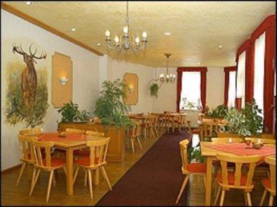 Gasthaus & Pension Zum Hirsch Гельберг Экстерьер фото